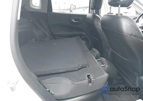 2018 Jeep Compass Latitude Fwd из США, поврежденный, VIN 3C4NJCBB4JT441136